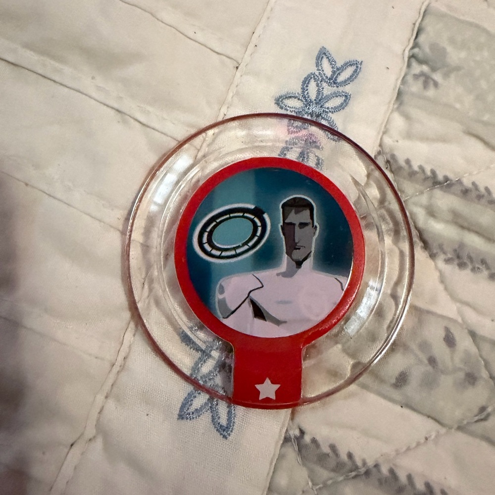 Disney Character Power Discs Set - Red and Silver - Picture 8 of 8